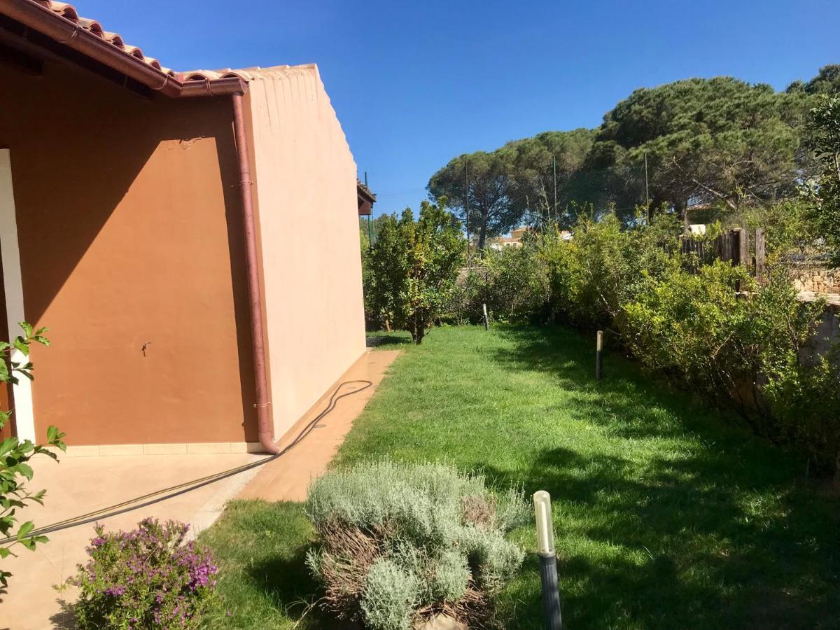 Villetta Indipendente Fronte Spiaggia Villa Budoni Exterior foto